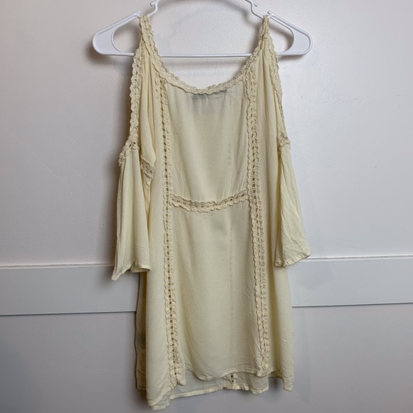 Ark & Co Cream Cold Shoulder Quarter Sleeve Shirt - Picture 2 of 5